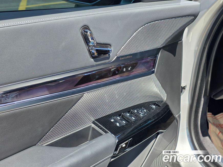 BMW 7-Series 2024