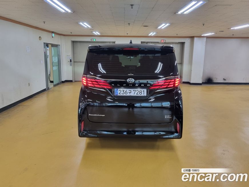 Toyota Alphard 2024