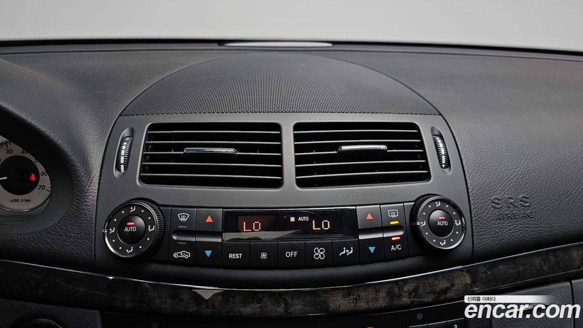 Mercedes-Benz E-Class 2005