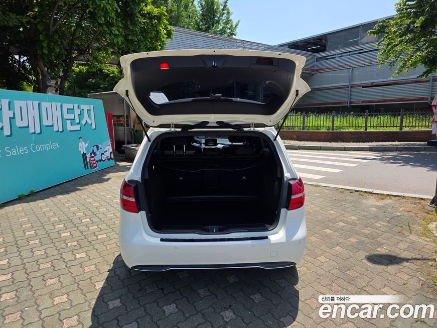 Mercedes-Benz B-Class 2017
