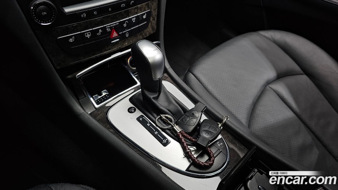 Mercedes-Benz E-Class 2005