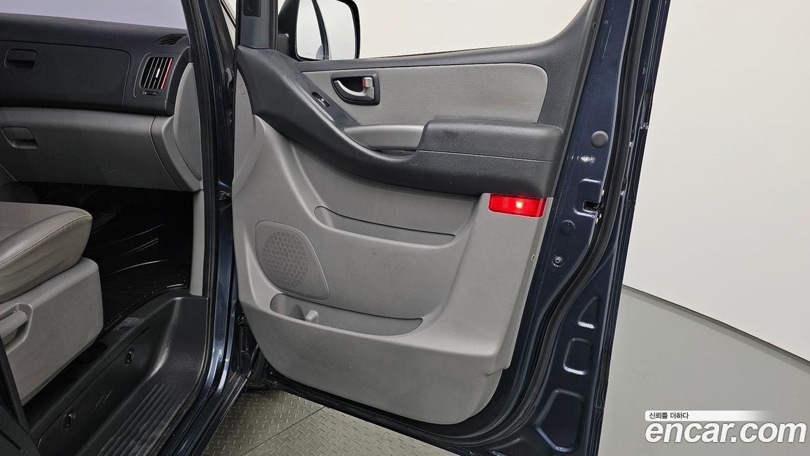 Hyundai Starex 2019
