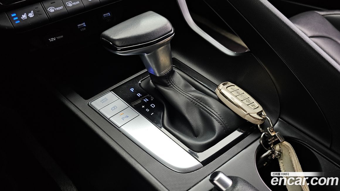 Hyundai AVANTE 2021