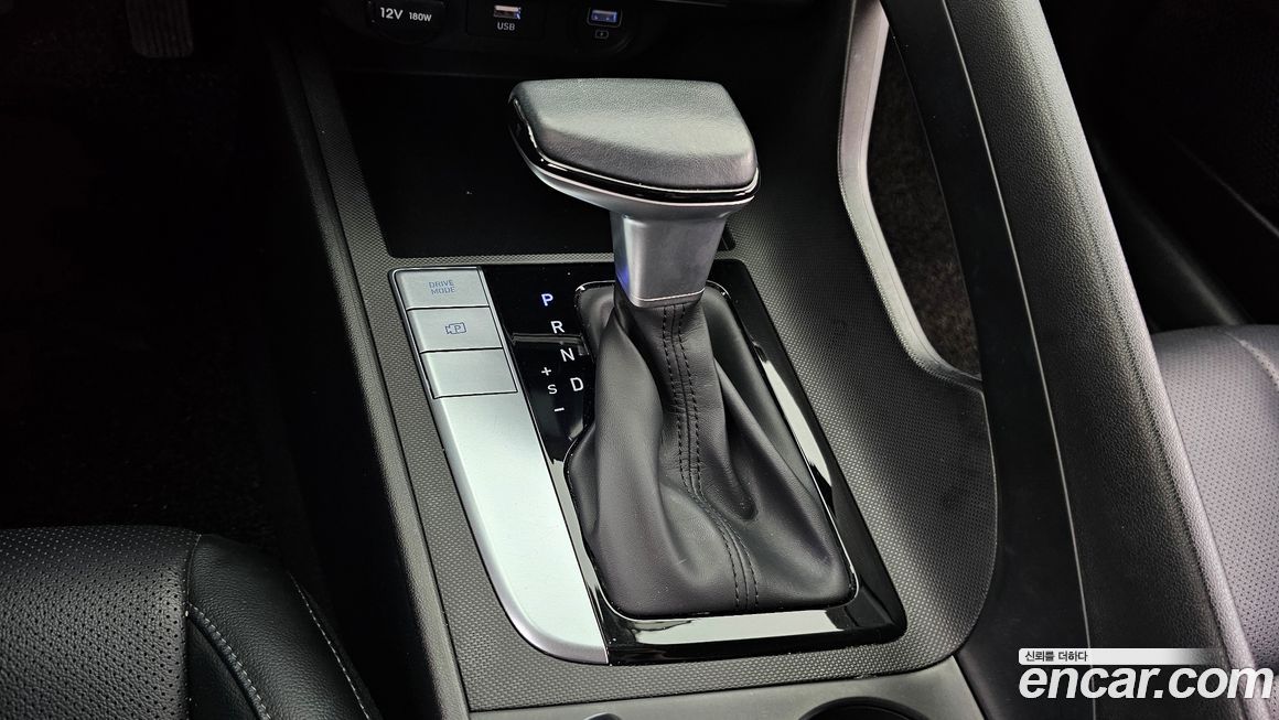 Hyundai AVANTE 2021