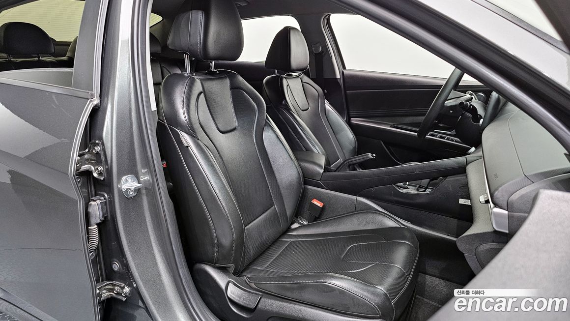 Hyundai AVANTE 2023