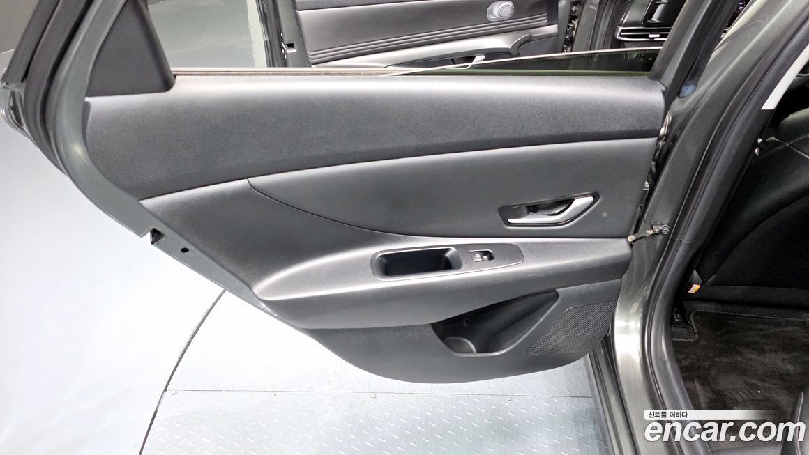 Hyundai AVANTE 2023