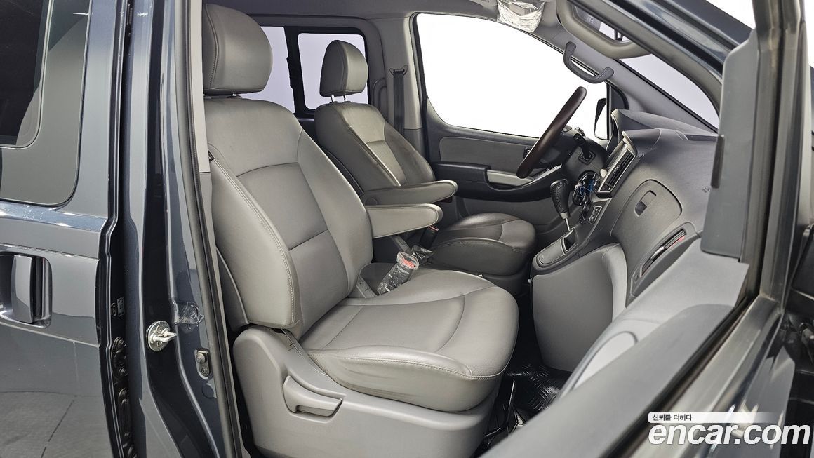 Hyundai Starex 2019