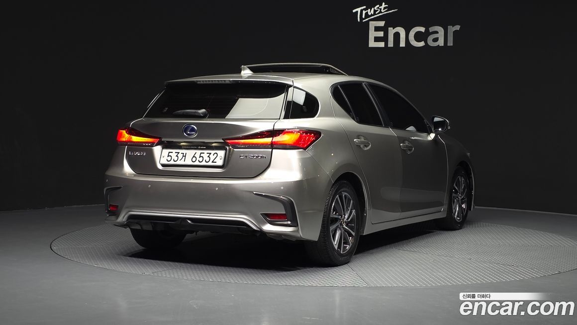 Lexus CT200h 2018