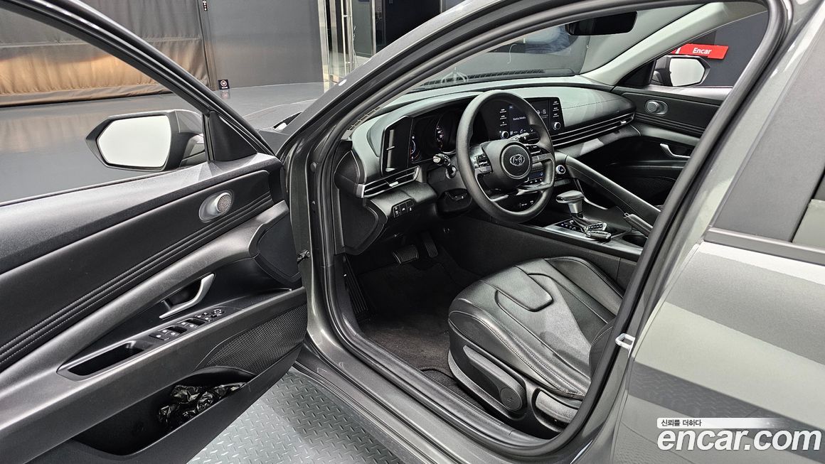 Hyundai AVANTE 2023