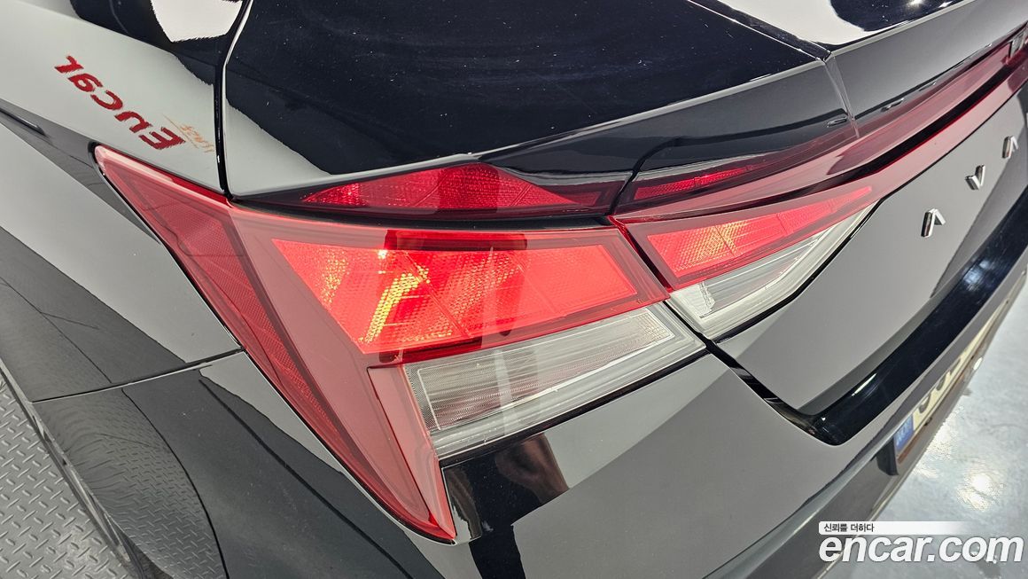 Hyundai AVANTE 2021