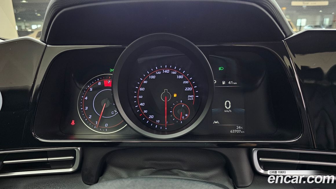 Hyundai AVANTE 2021