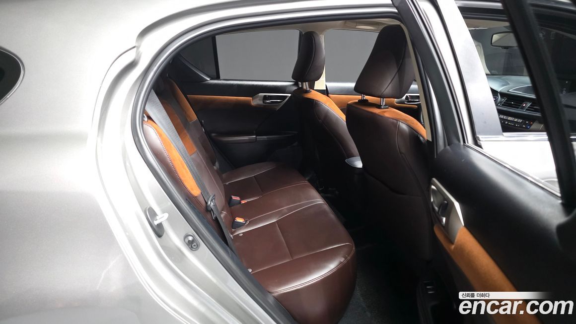 Lexus CT200h 2018