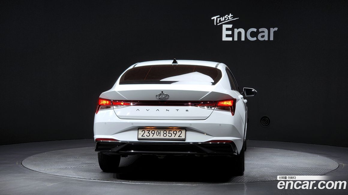 Hyundai AVANTE 2021