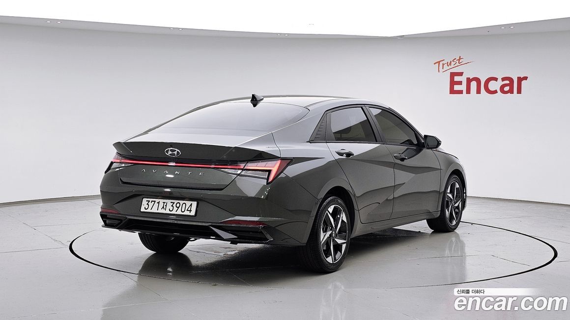 Hyundai AVANTE 2021