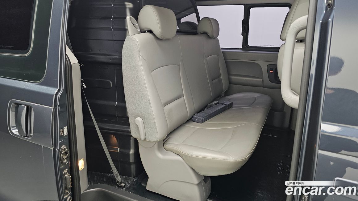 Hyundai Starex 2019