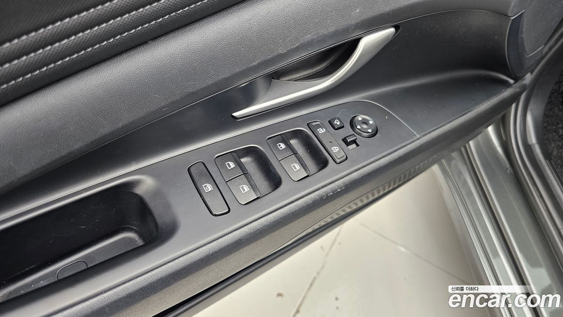 Hyundai AVANTE 2021