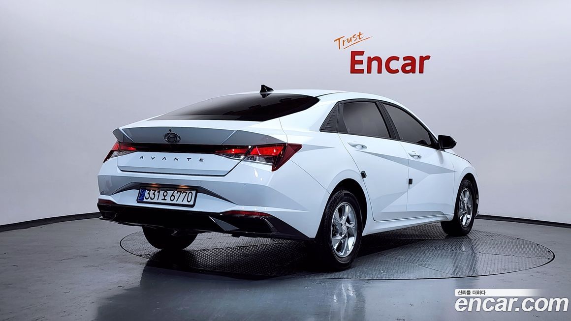 Hyundai AVANTE 2022