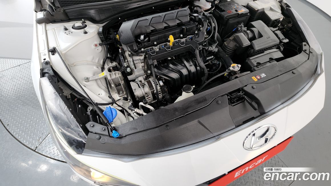 Hyundai AVANTE 2022