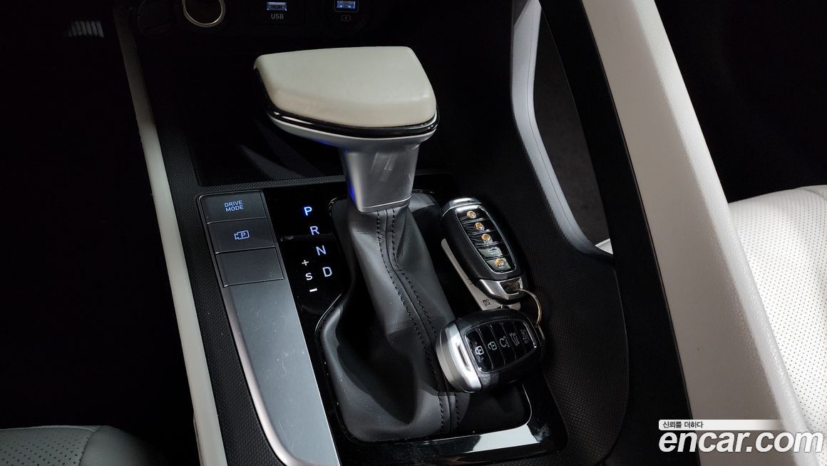 Hyundai AVANTE 2022