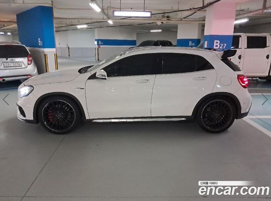 Mercedes-Benz GLA-Class 2019