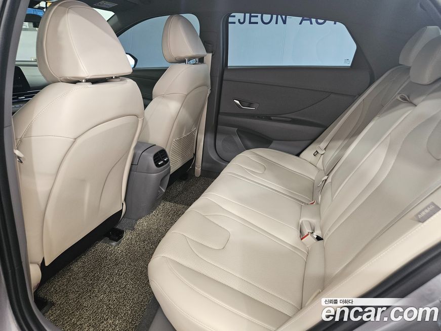 Hyundai AVANTE 2025
