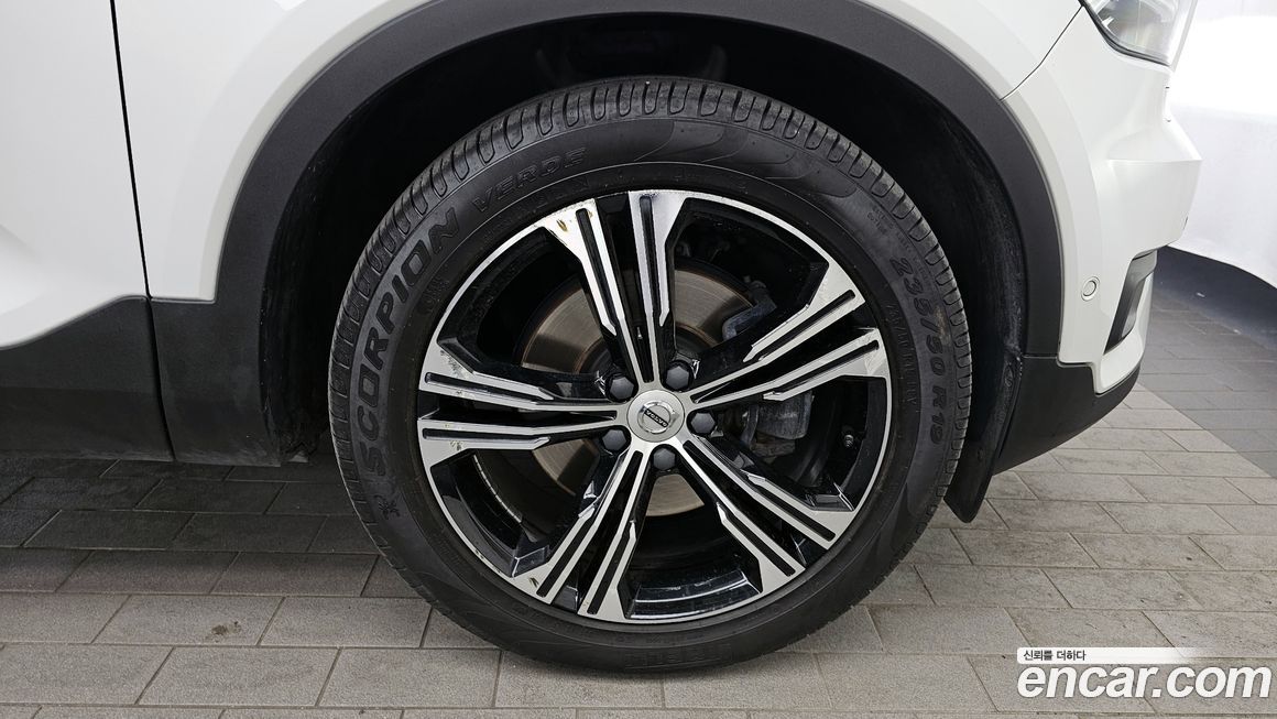 Volvo XC40 2020