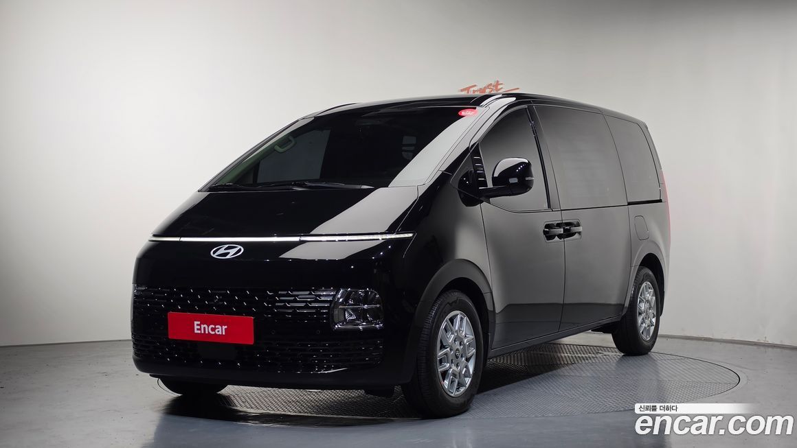 Hyundai Staria 2025