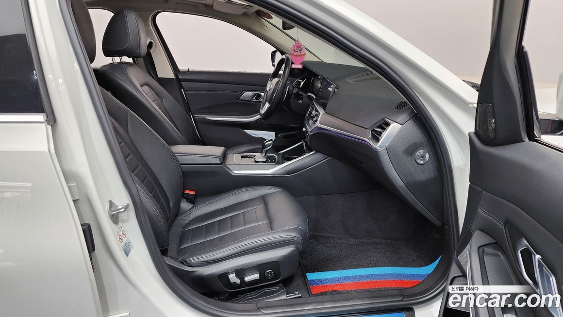 BMW 3-Series 2021
