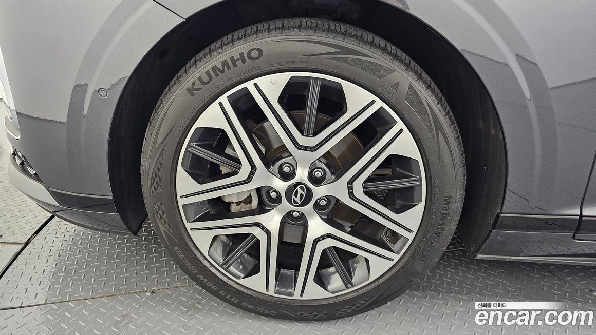 Hyundai Grandeur 2023