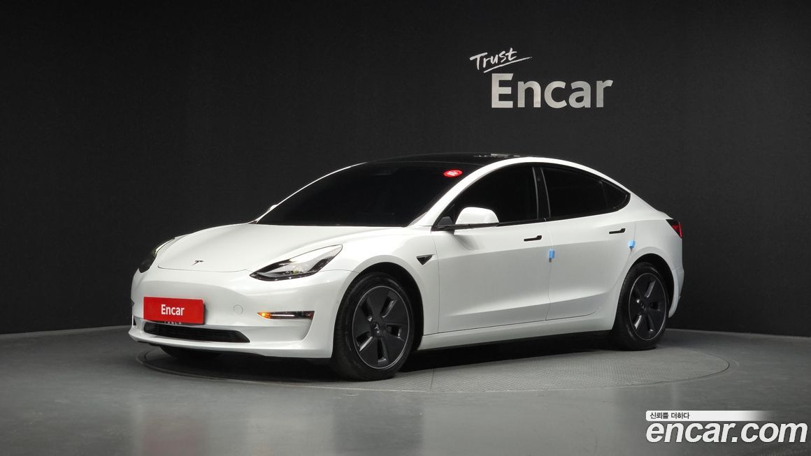 Tesla Model 3 2022