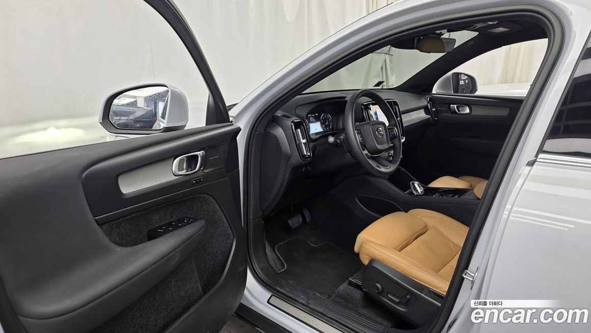 Volvo XC40 2022