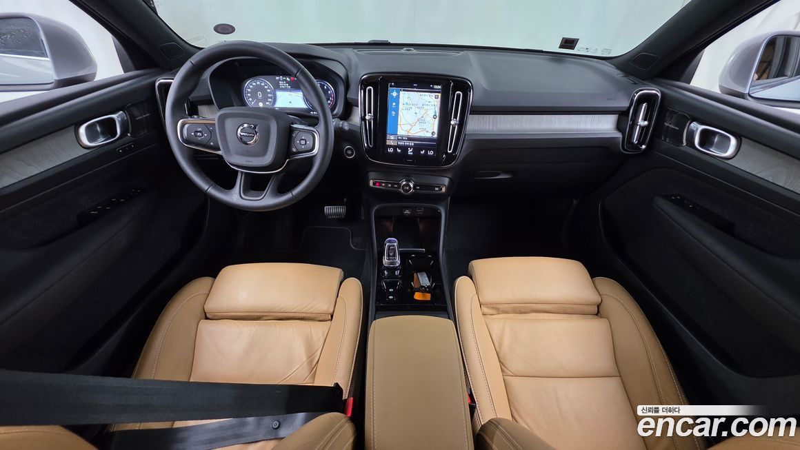 Volvo XC40 2022