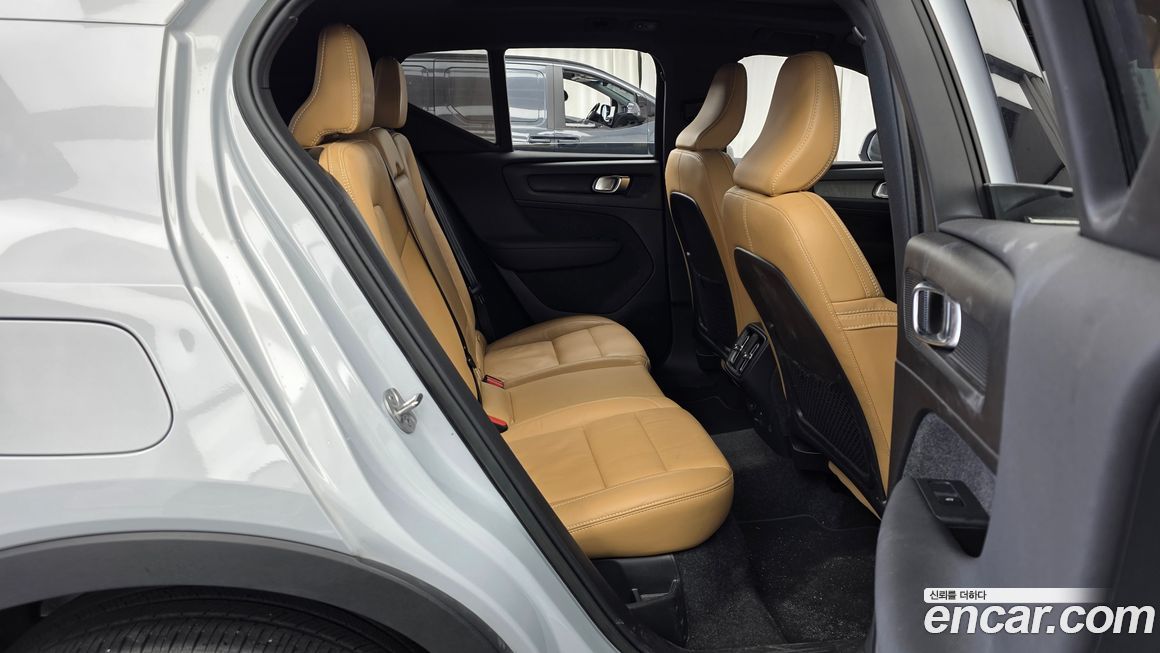 Volvo XC40 2022