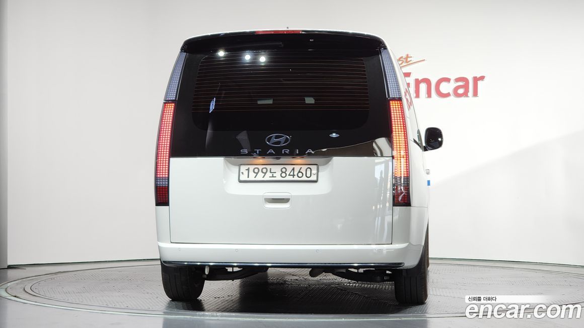 Hyundai Staria 2025