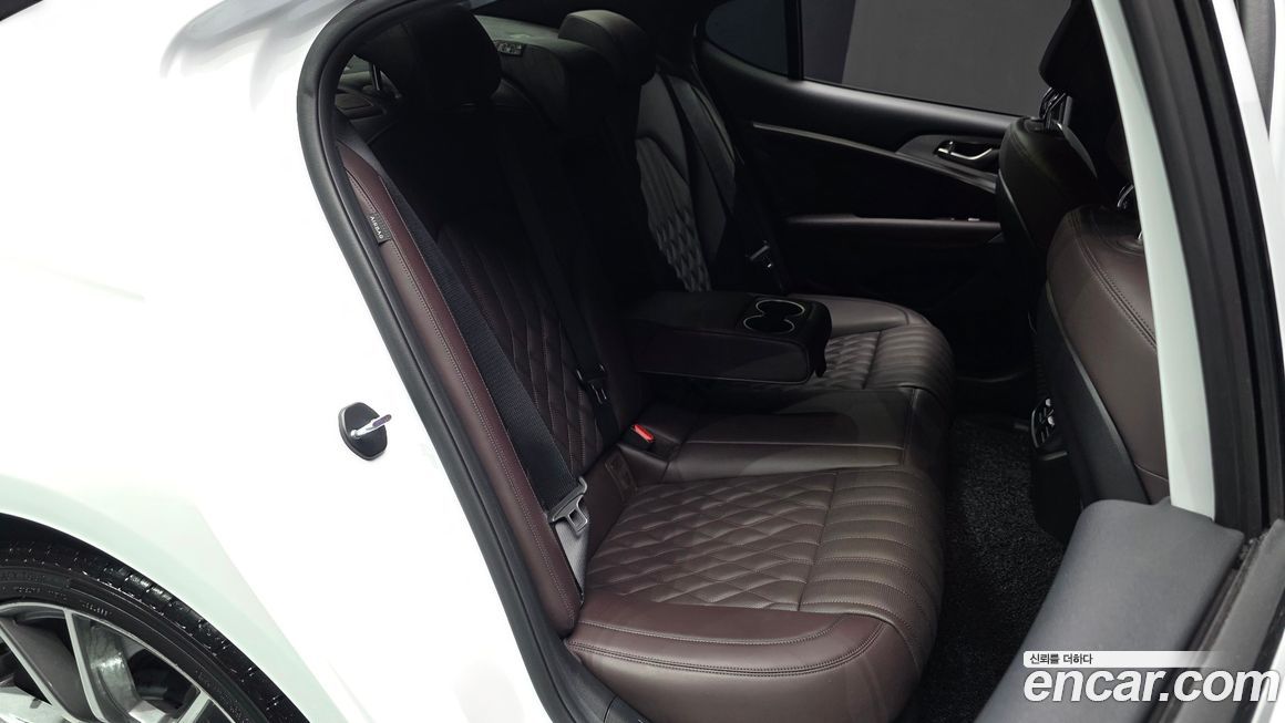 Genesis G70 2023
