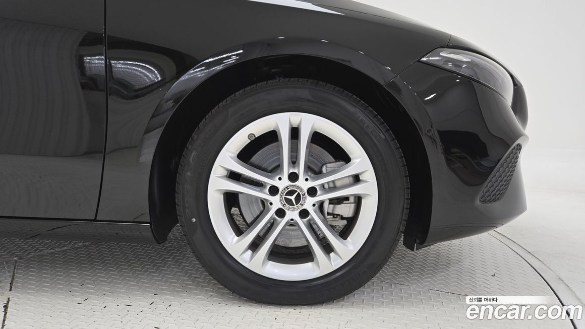 Mercedes-Benz A-Class 2024