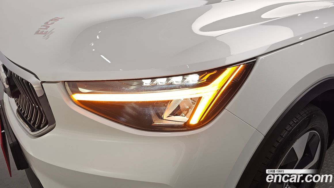 Volvo XC40 2023