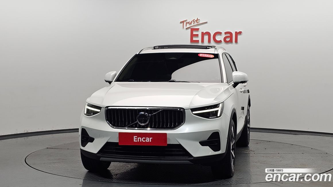 Volvo XC40 2023
