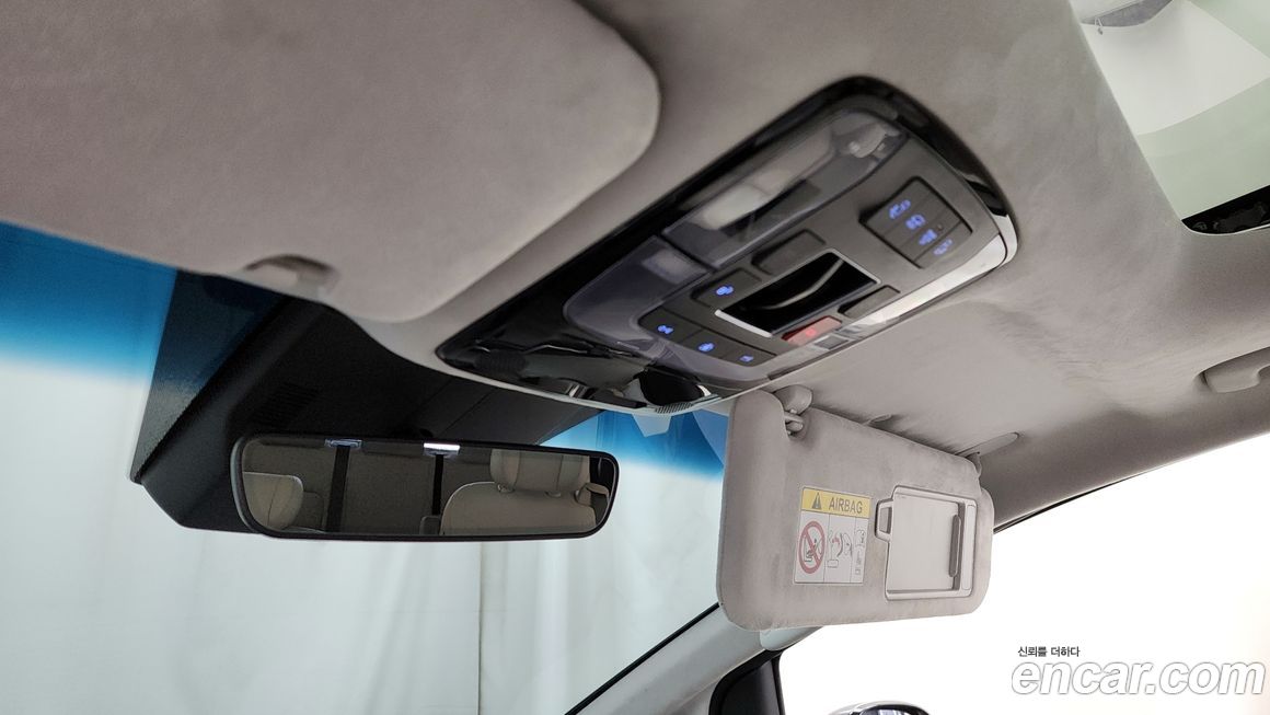 Hyundai Staria 2025