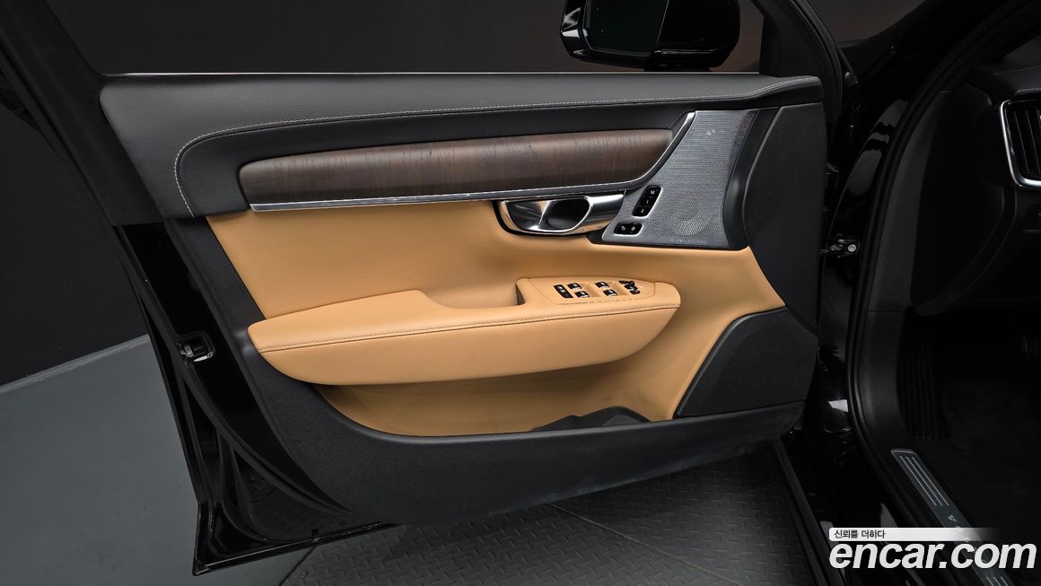 Volvo S90 2022