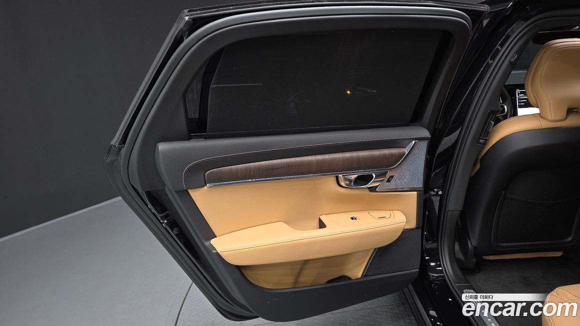 Volvo S90 2022