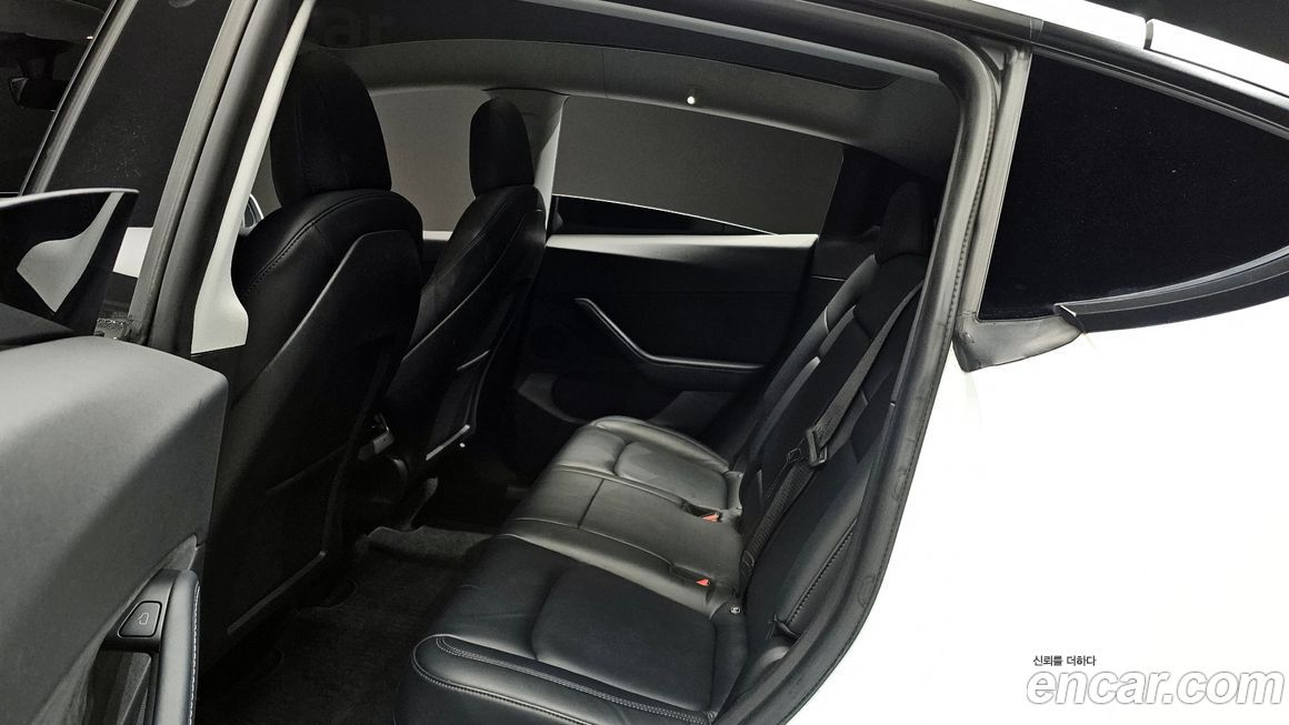 Tesla Model Y 2021