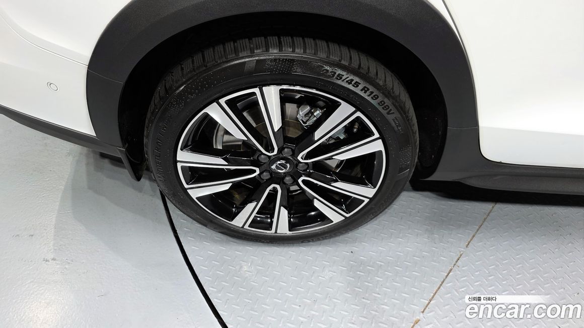 Volvo V60 2022