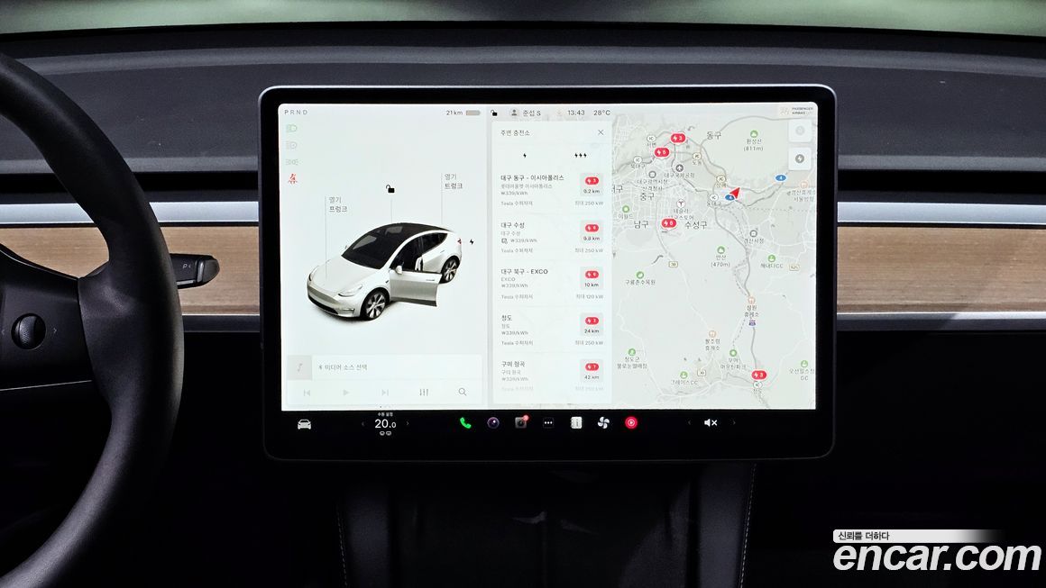 Tesla Model Y 2021