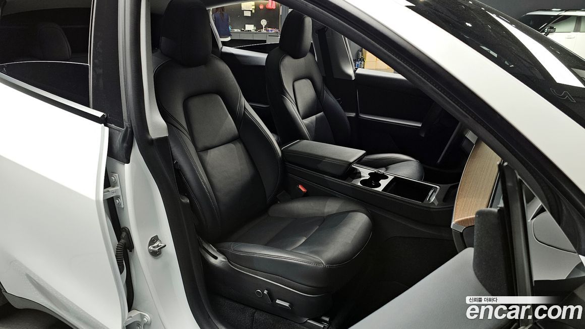 Tesla Model Y 2021