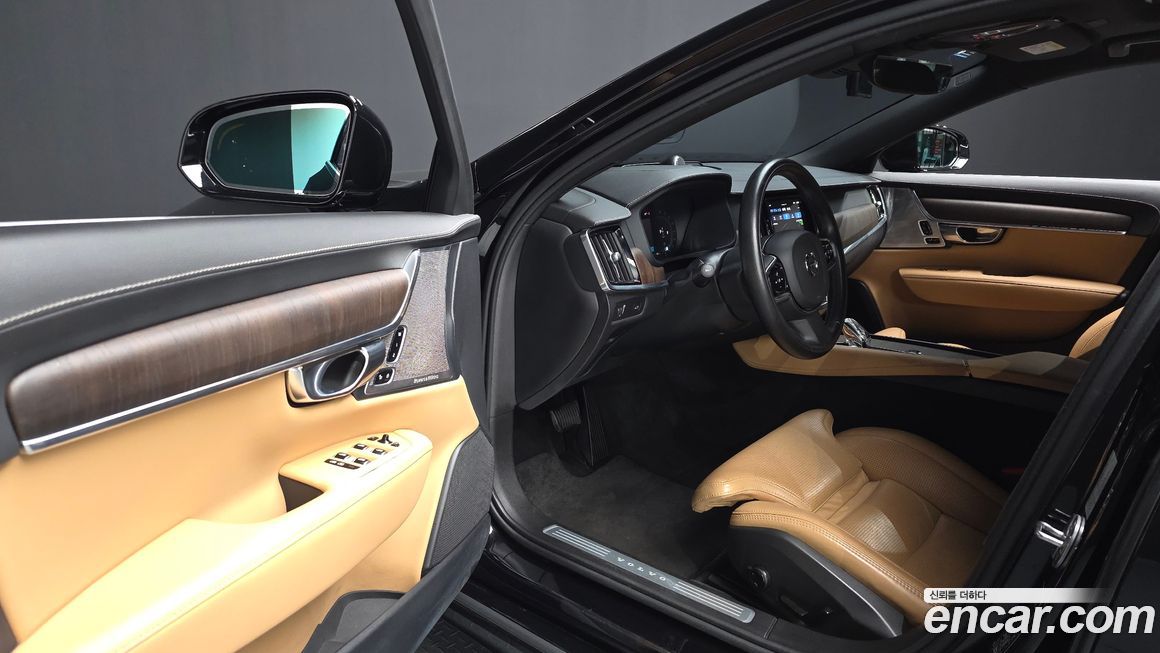 Volvo S90 2022