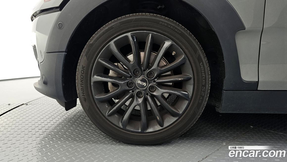 Mini Clubman 2023