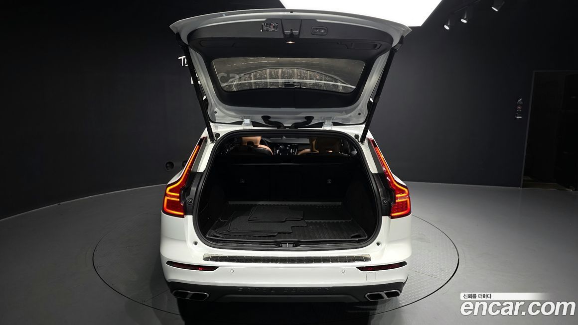 Volvo V60 2022