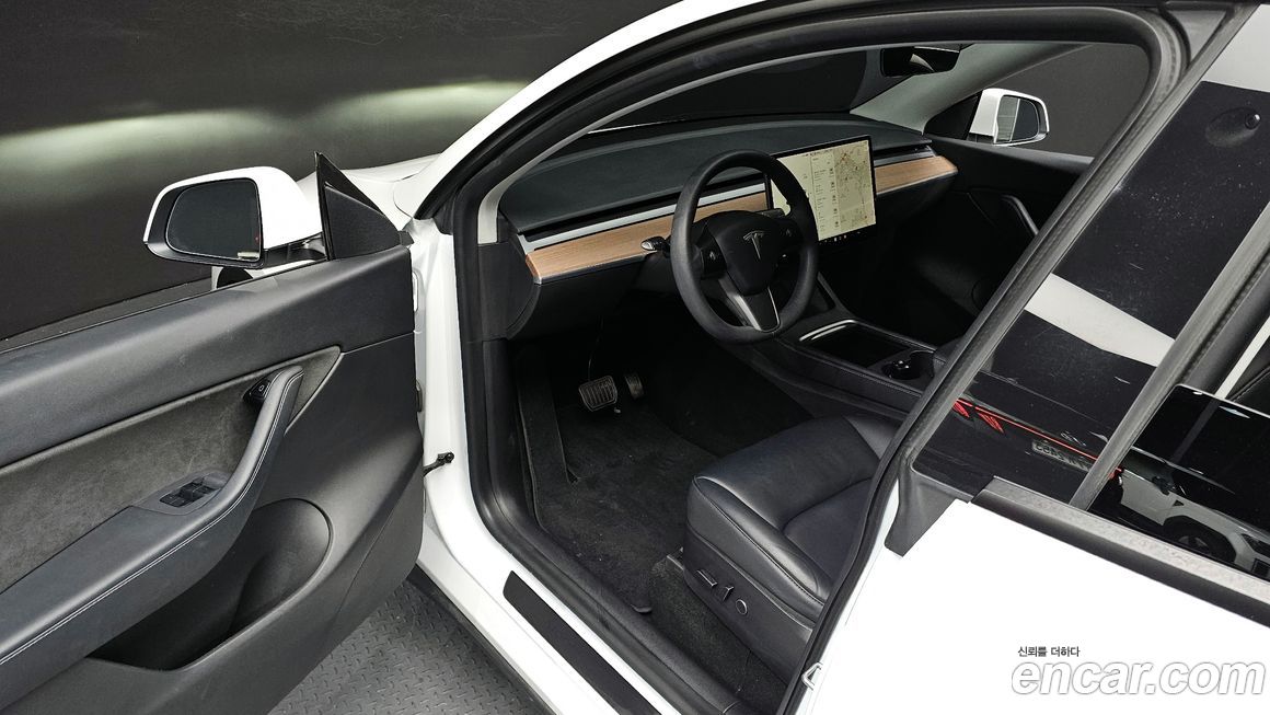 Tesla Model Y 2021