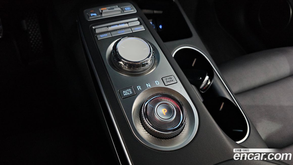 Genesis GV70 2023